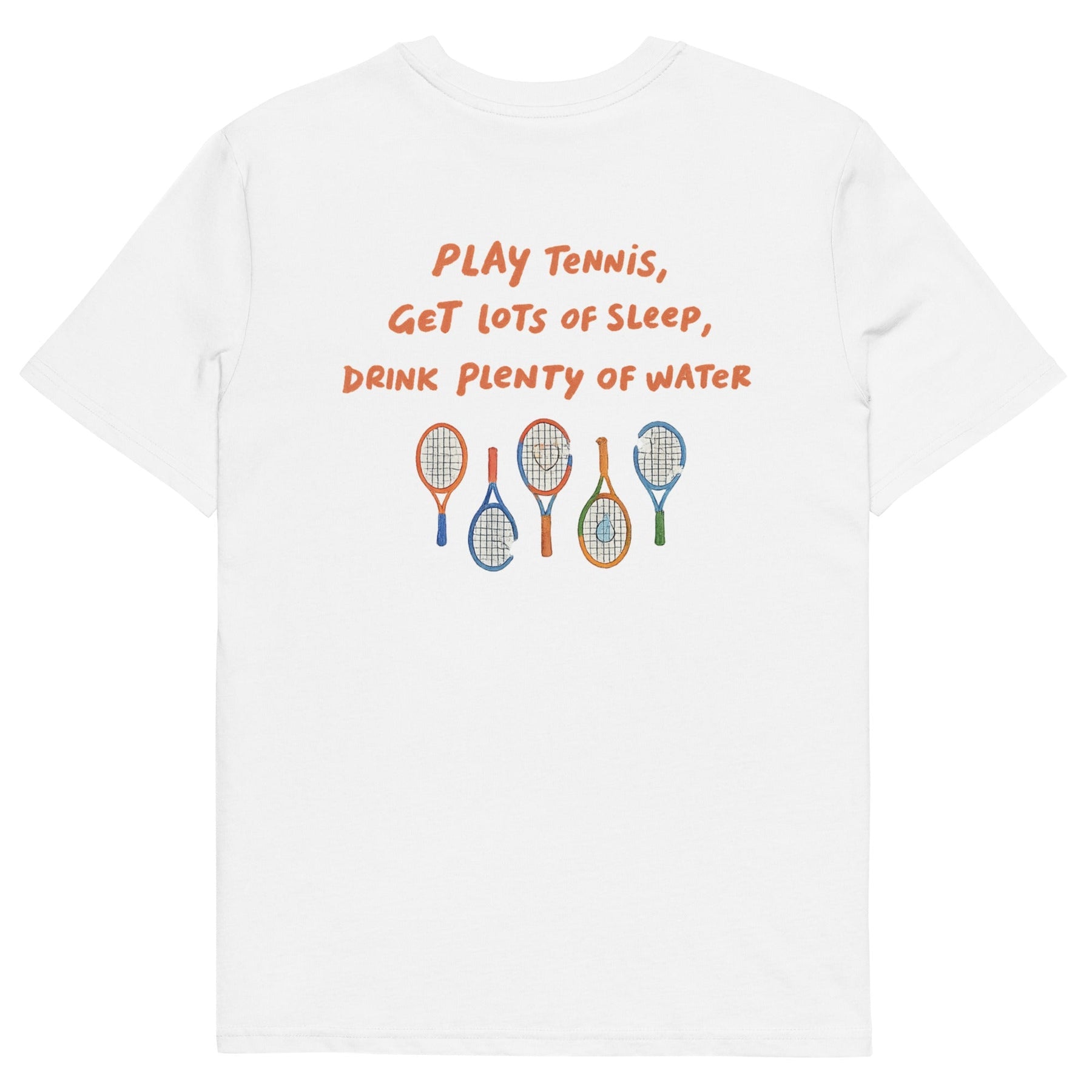 Maglietta unisex bianca UNTLD Tennis Club Graphic T-Shirt in cotone organico con stampa grafica sul fronte e retro.
